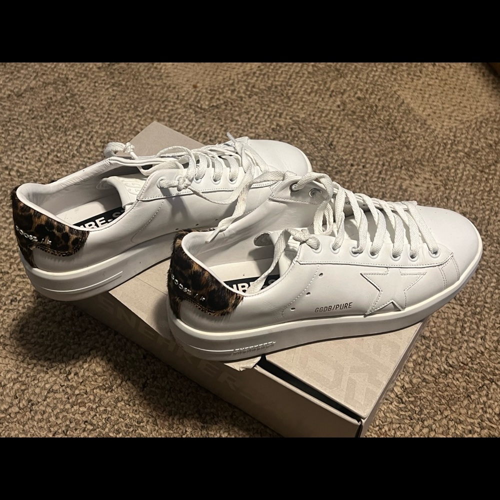 Golden Goose Sneakers
